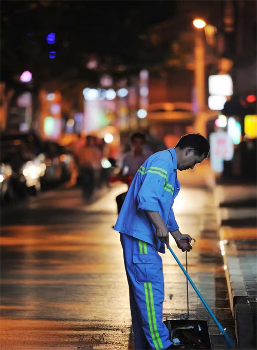夜巷的守护者(图5)