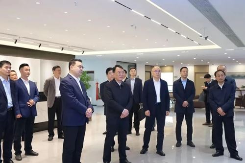 合肥市长罗云峰走访调研北京君泽君(合肥)律师事务所(图3) 合肥市长罗云峰走访调研北京君泽君(合肥)律师事务所(图3)