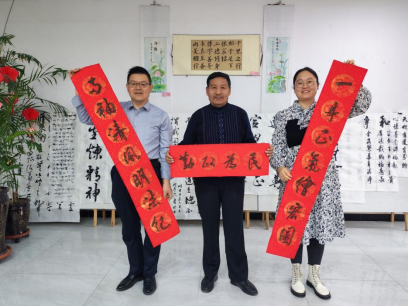 西宁市城北区陶北村“幸福里”：翰墨书廉洁 福暖幸福里